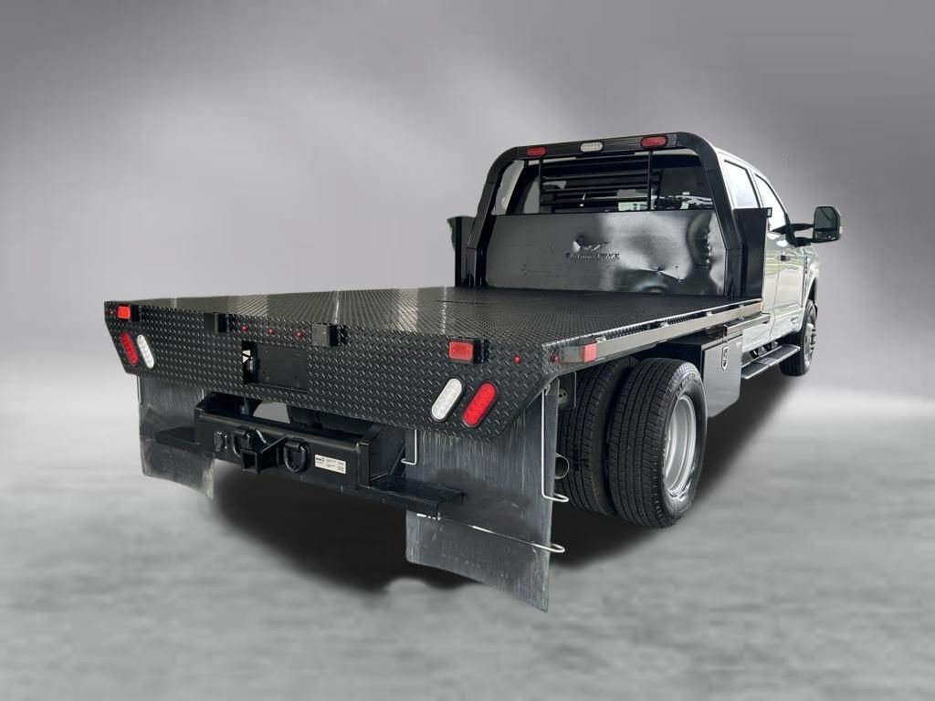 Used 2025 Ford F350 XLT AWD/4WD image 3