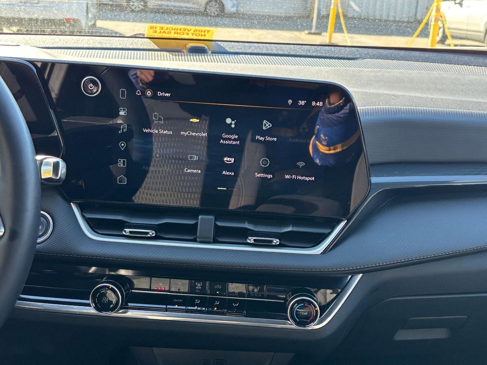 Used 2025 Chevrolet Equinox LT image 18