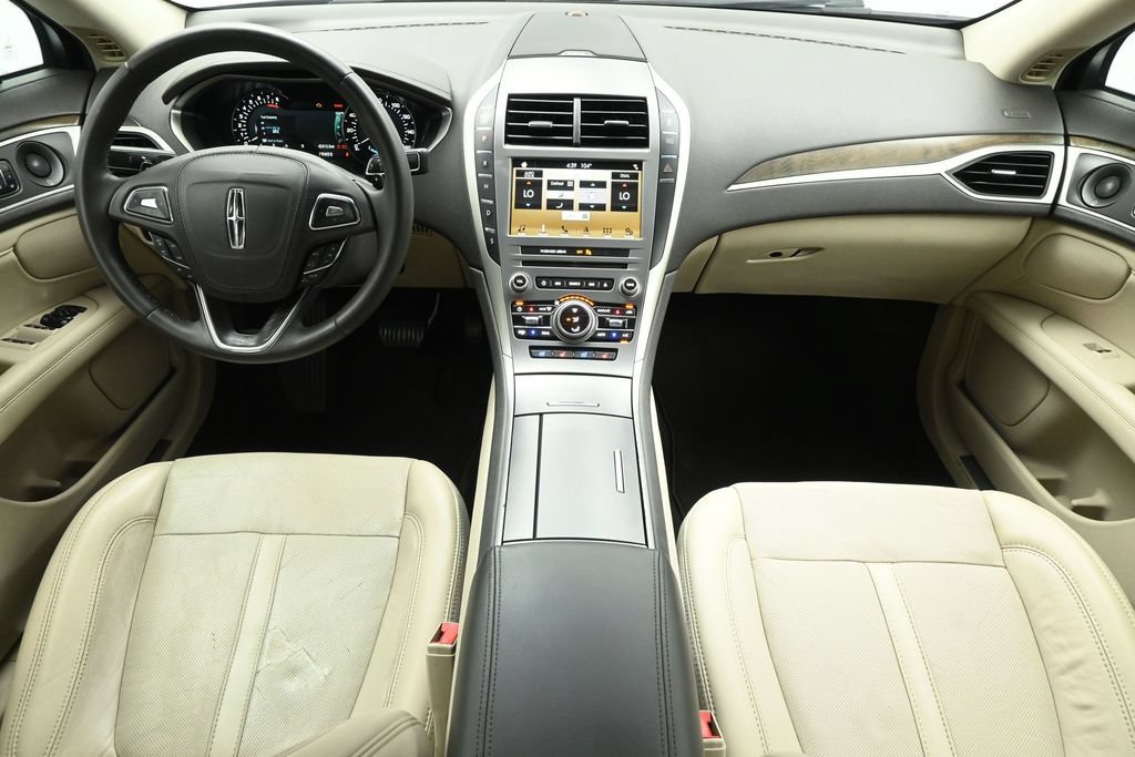 Used 2018 Lincoln MKZ Reserve FWD image 18