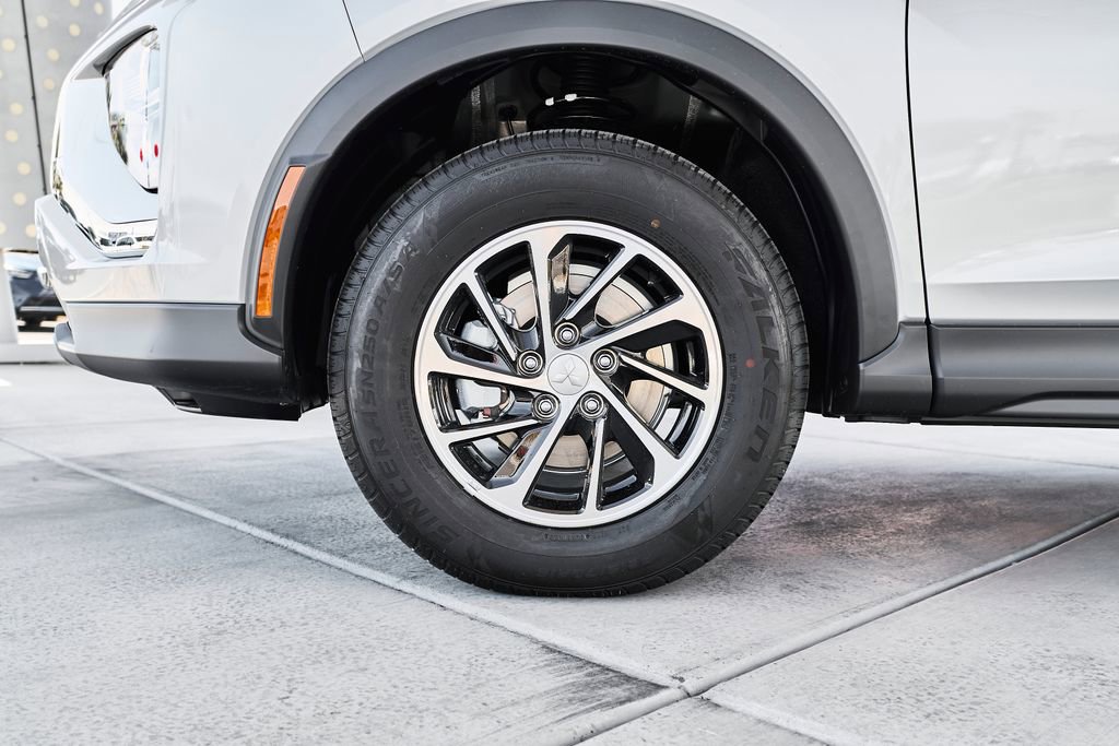 New 2026 Mitsubishi Eclipse Cross ES AWD/4WD image 3