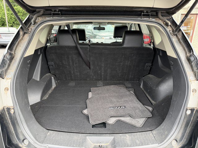 Used 2013 Nissan Rogue SL AWD/4WD image 24