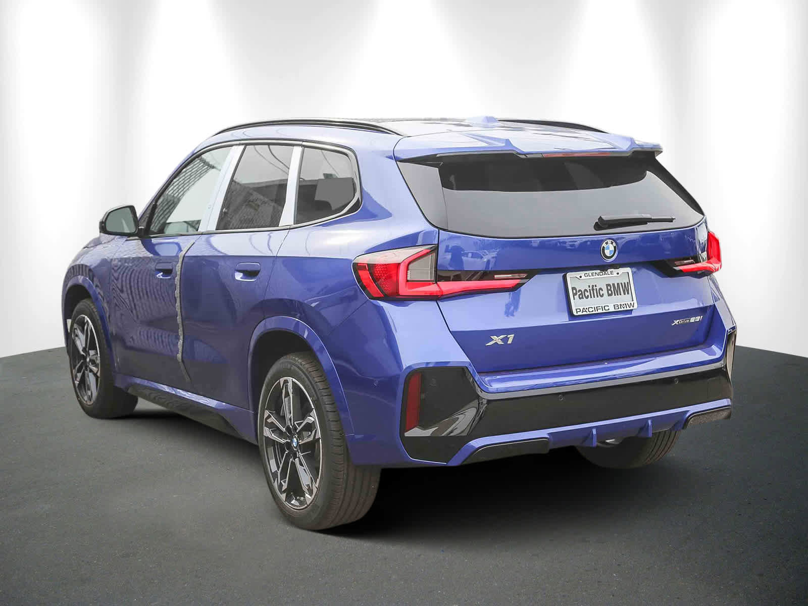 New 2026 BMW X1 xDrive28i w/ Technology Package image 4