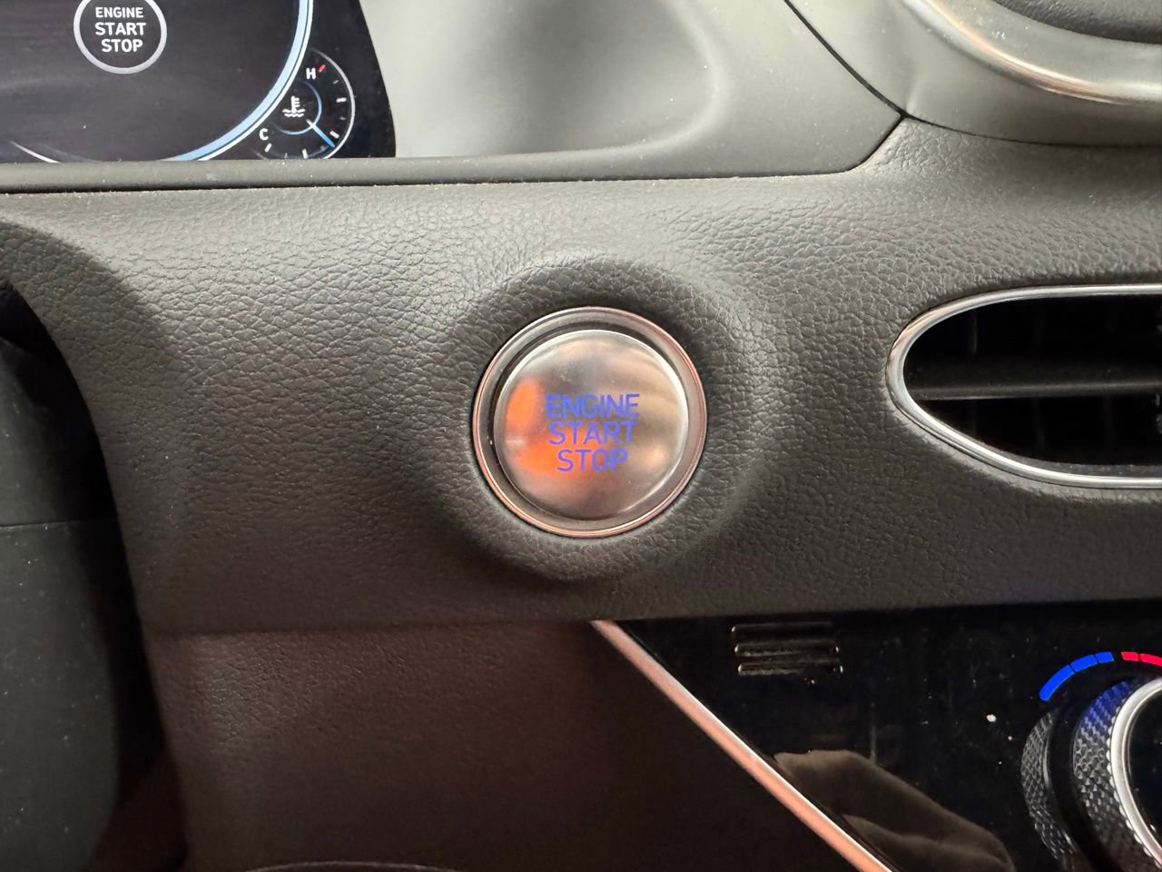 Used 2023 Hyundai Sonata SEL Plus image 29