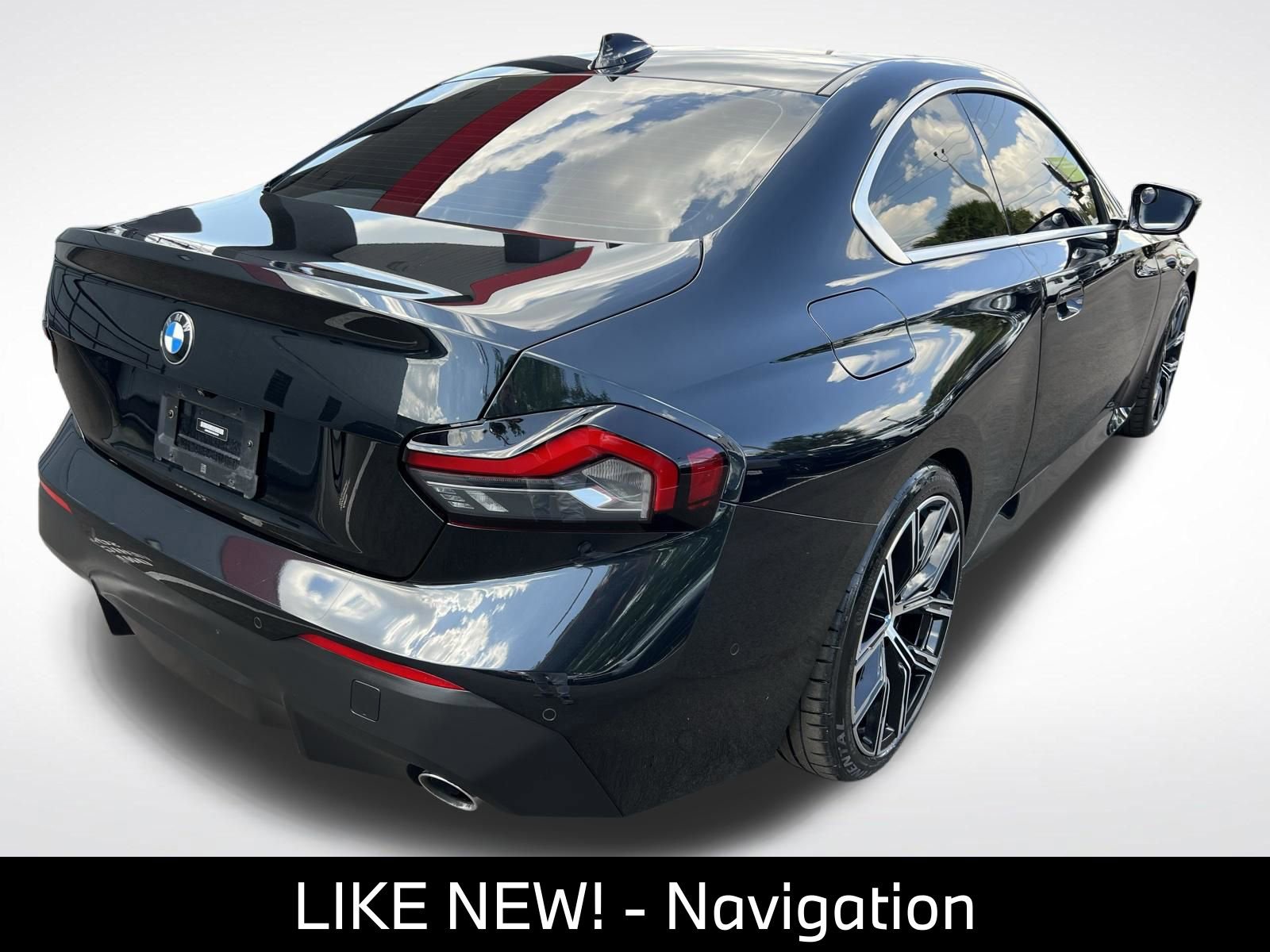 Used 2022 BMW 230i Coupe w/ Convenience Package RWD image 11