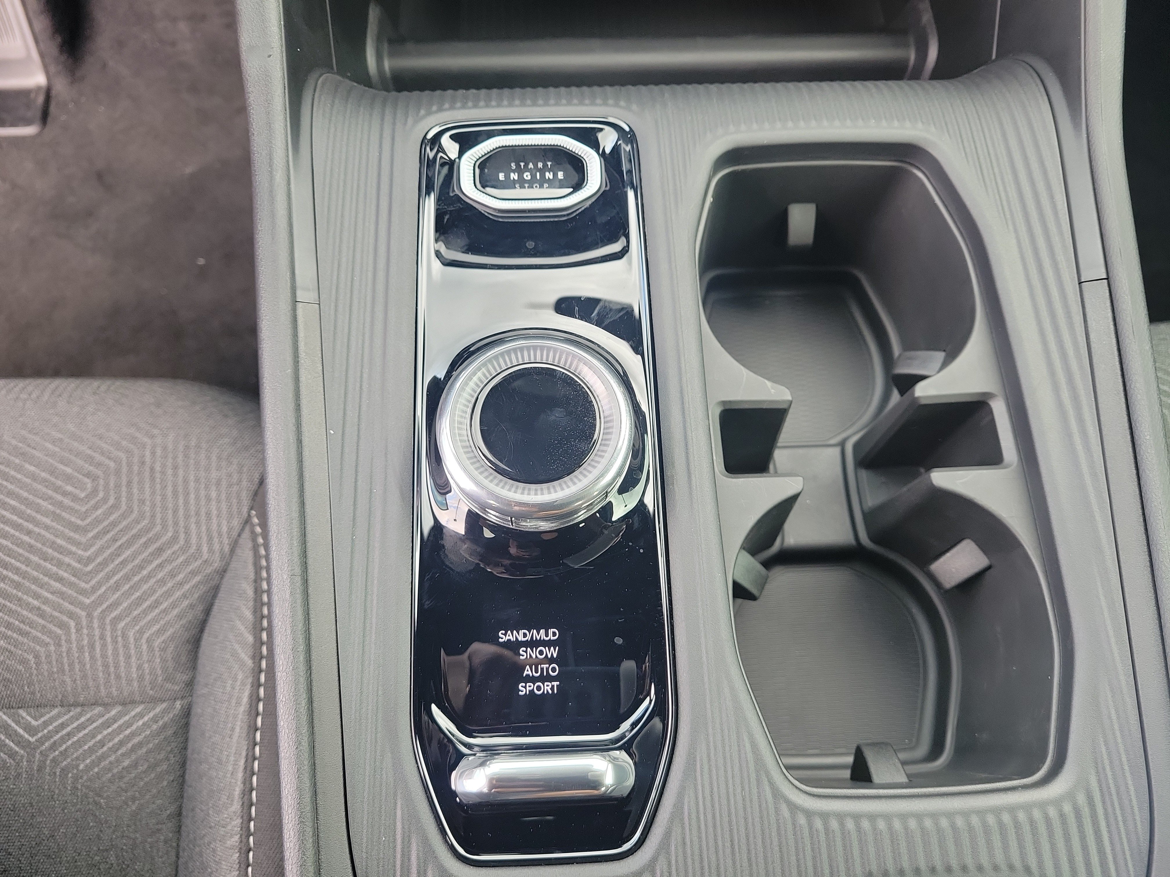 New 2026 Jeep Cherokee Laredo AWD/4WD image 19