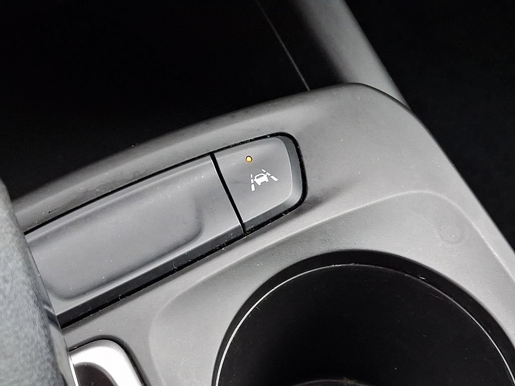 Certified 2024 Chevrolet Trax RS FWD image 25