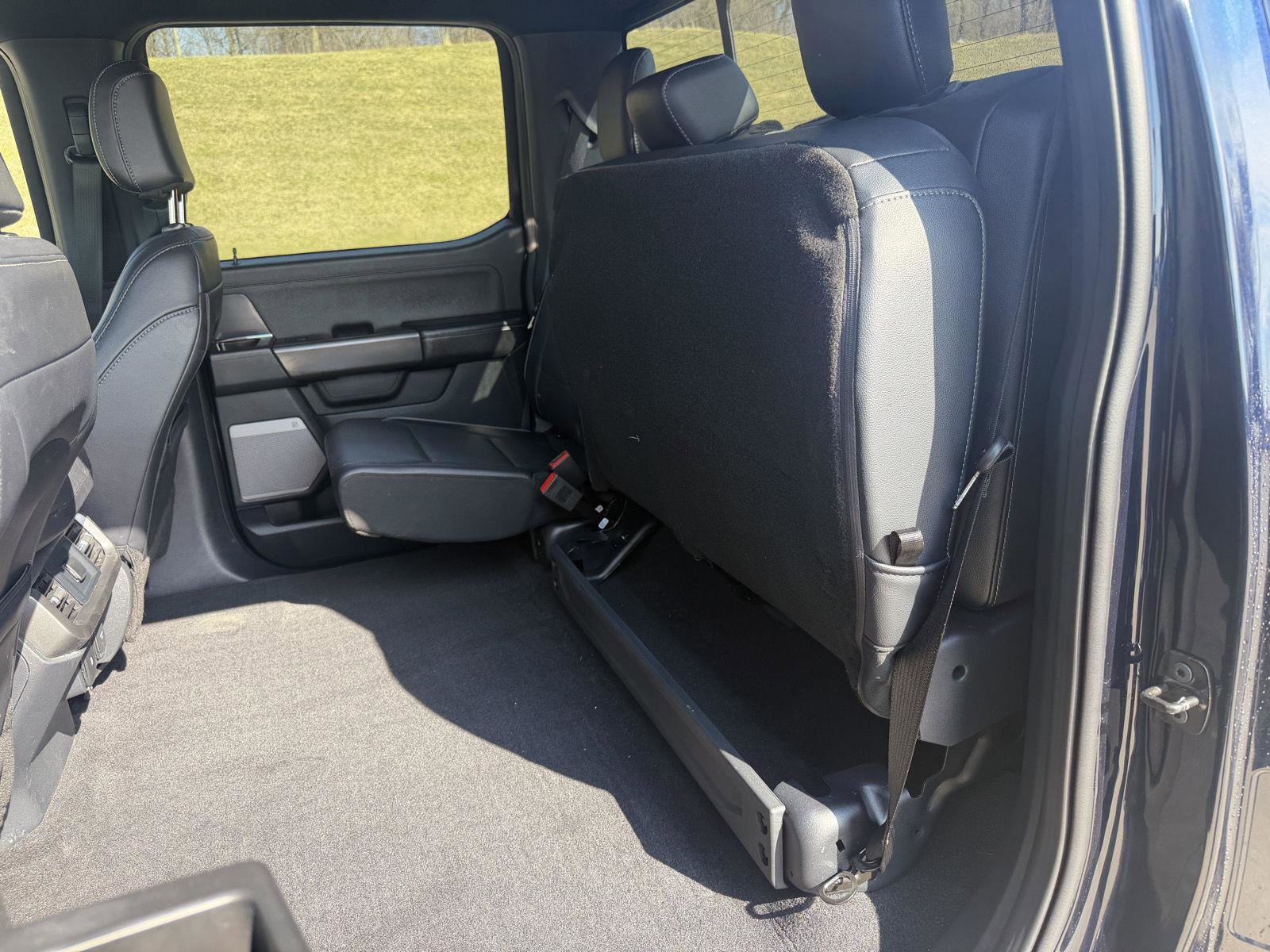 Used 2025 Ford F150 Lariat w/ Equipment Group 501A Mid image 28