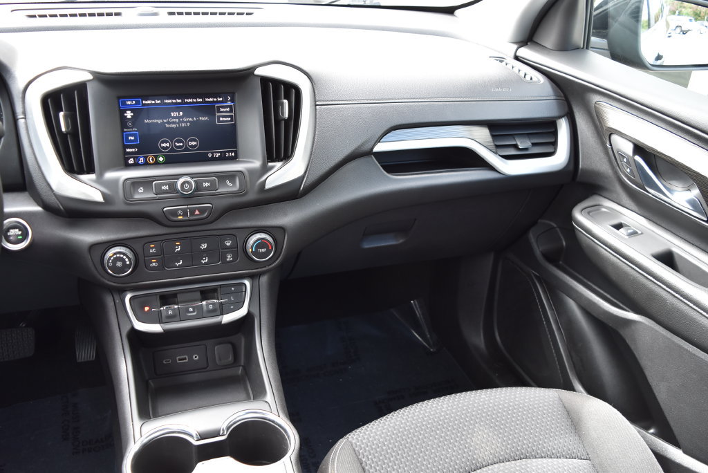 Used 2024 GMC Terrain SLE AWD/4WD image 13