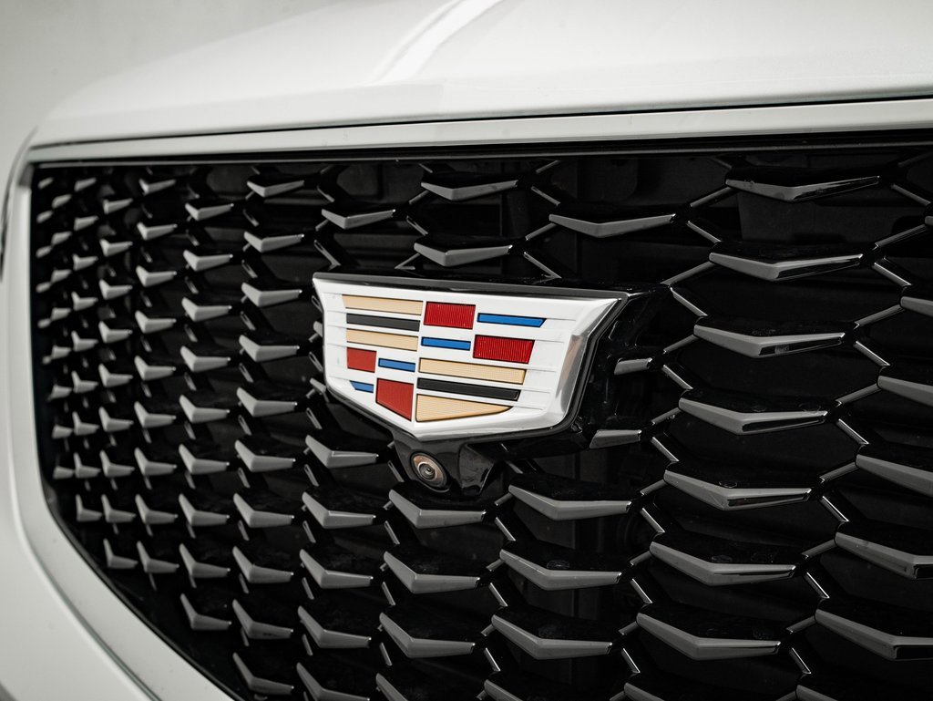 Used 2023 Cadillac XT4 Sport image 3