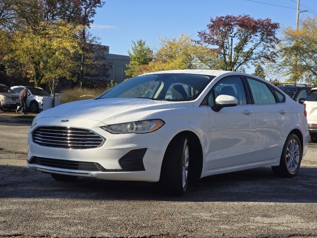Used 2020 Ford Fusion SE image 11
