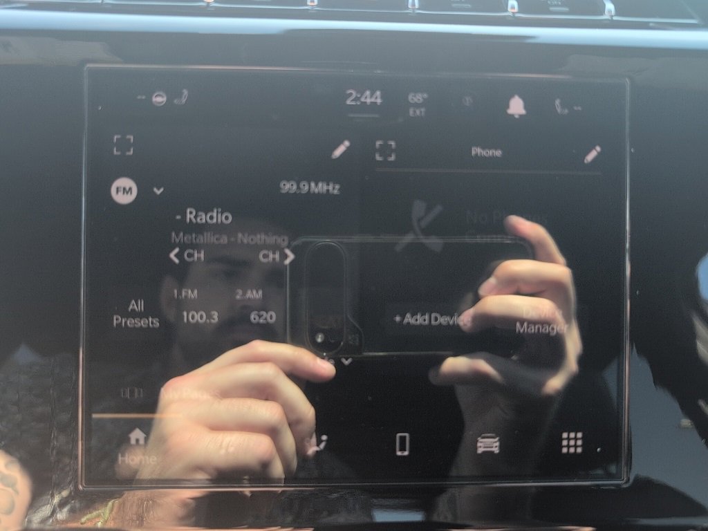 Used 2023 Jeep Grand Cherokee Altitude image 33