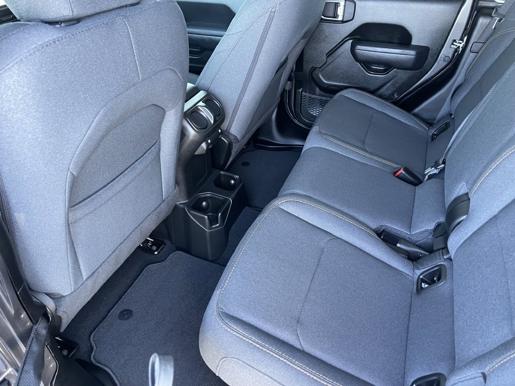 New 2026 Jeep Gladiator Sport AWD/4WD image 19
