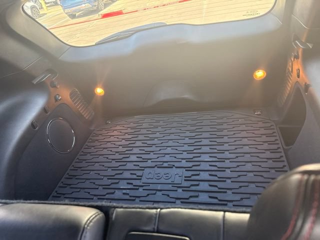 Used 2018 Jeep Grand Cherokee Trailhawk w/ Trailhawk Luxury Group AWD/4WD image 12