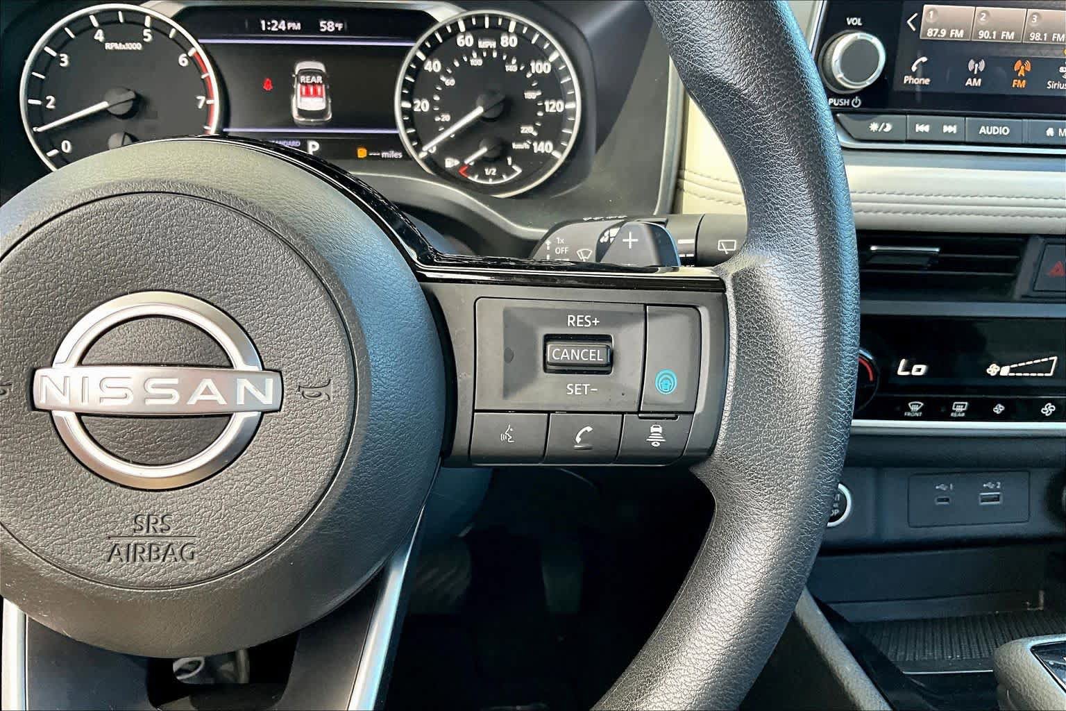 Used 2023 Nissan Rogue SV FWD image 25