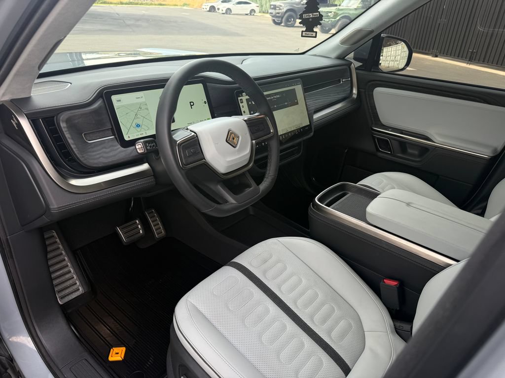 Used 2023 Rivian R1S Adventure AWD/4WD image 23