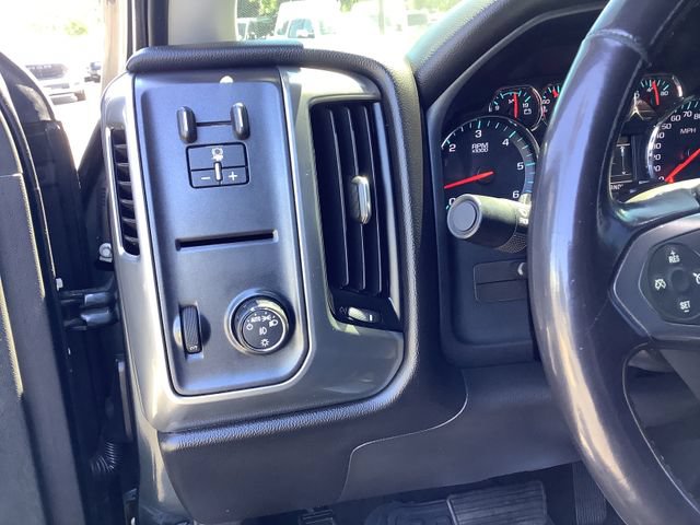 Used 2018 Chevrolet Silverado 1500 LT w/ All Star Edition RWD image 15