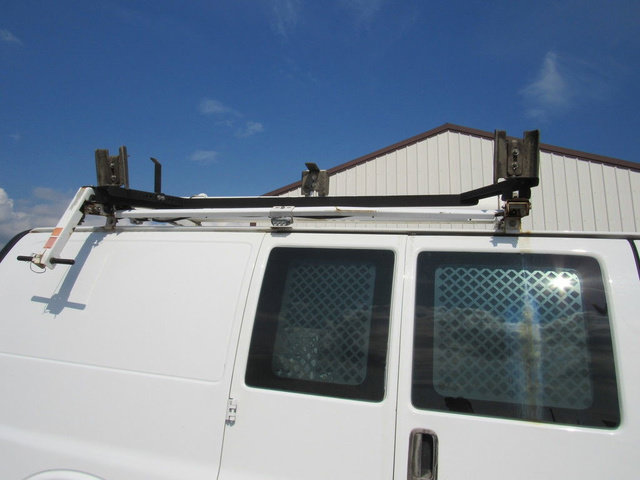 Used 2014 Chevrolet Express 2500 RWD image 19