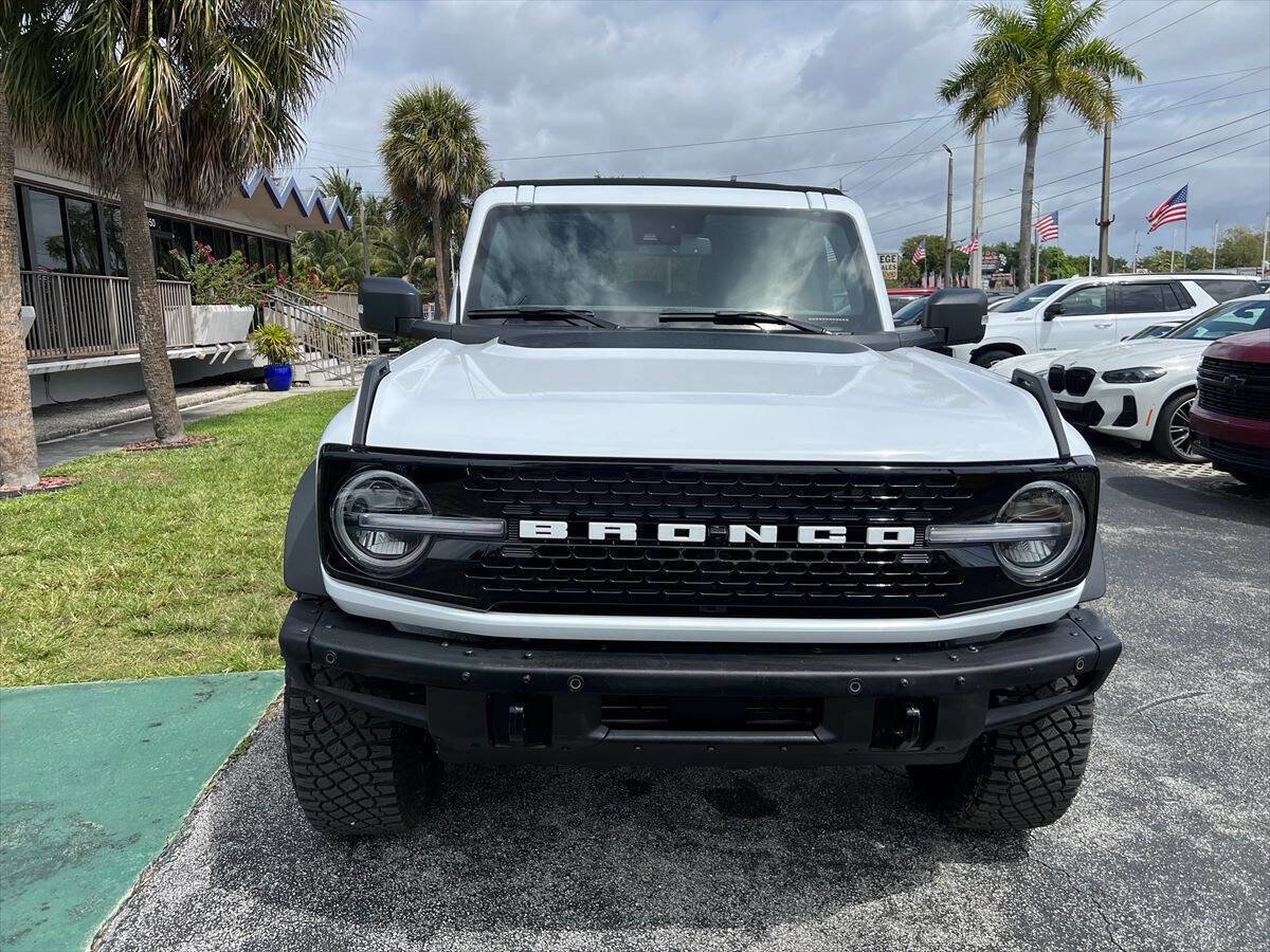 Used 2024 Ford Bronco Wildtrak image 3