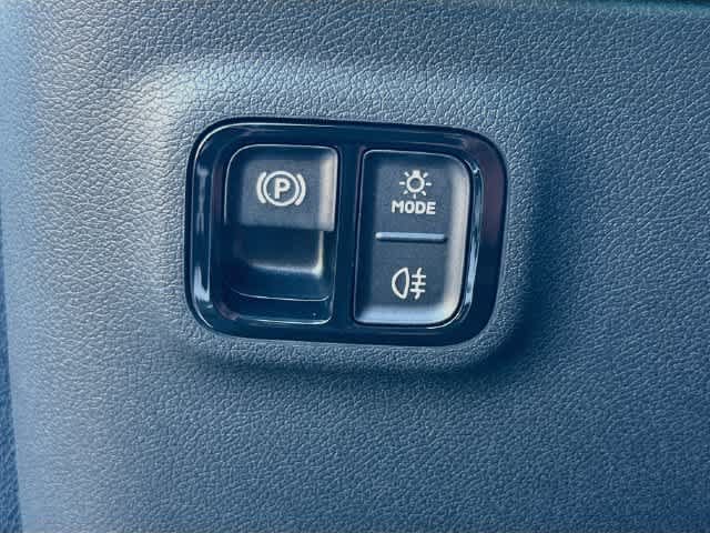 Used 2027 Mercedes-Benz CLA 220 image 10