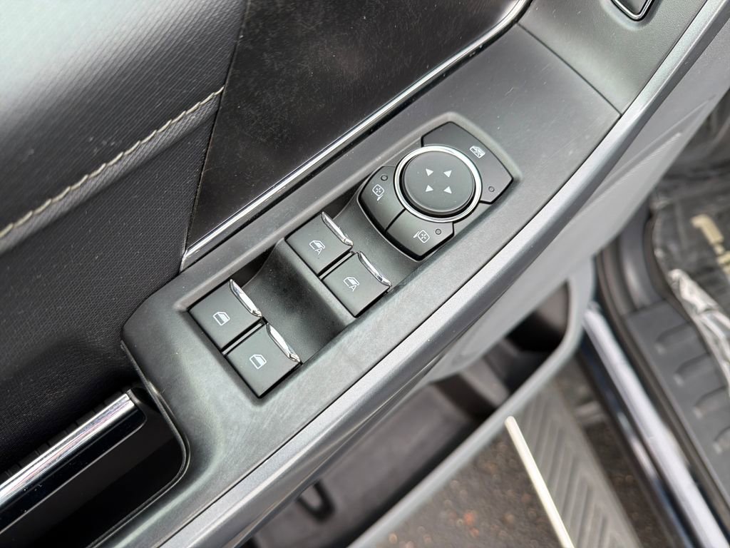 Used 2022 Ford F150 XLT w/ Equipment Group 302A High image 11