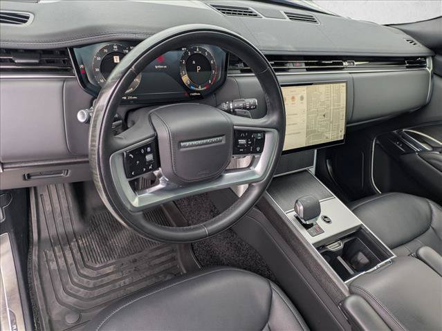 Certified 2025 Land Rover Range Rover SE AWD/4WD image 10