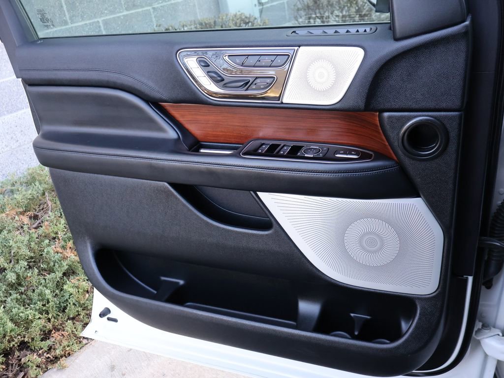 Used 2020 Lincoln Navigator Reserve w/ Equipment Group 208A Reserve image 41