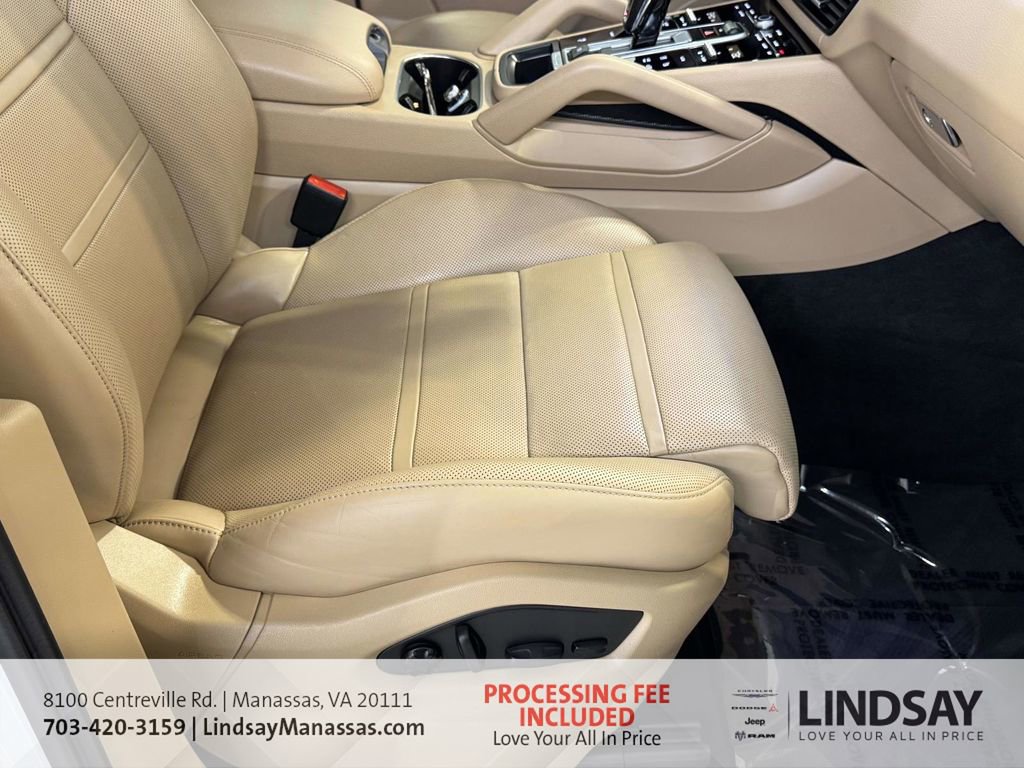 Used 2023 Porsche Cayenne Platinum Edition AWD/4WD image 12