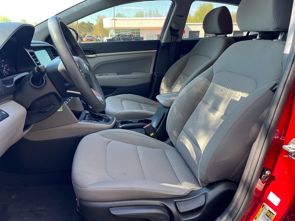 Used 2020 Hyundai Elantra SEL w/ Convenience Package (C2) FWD image 11