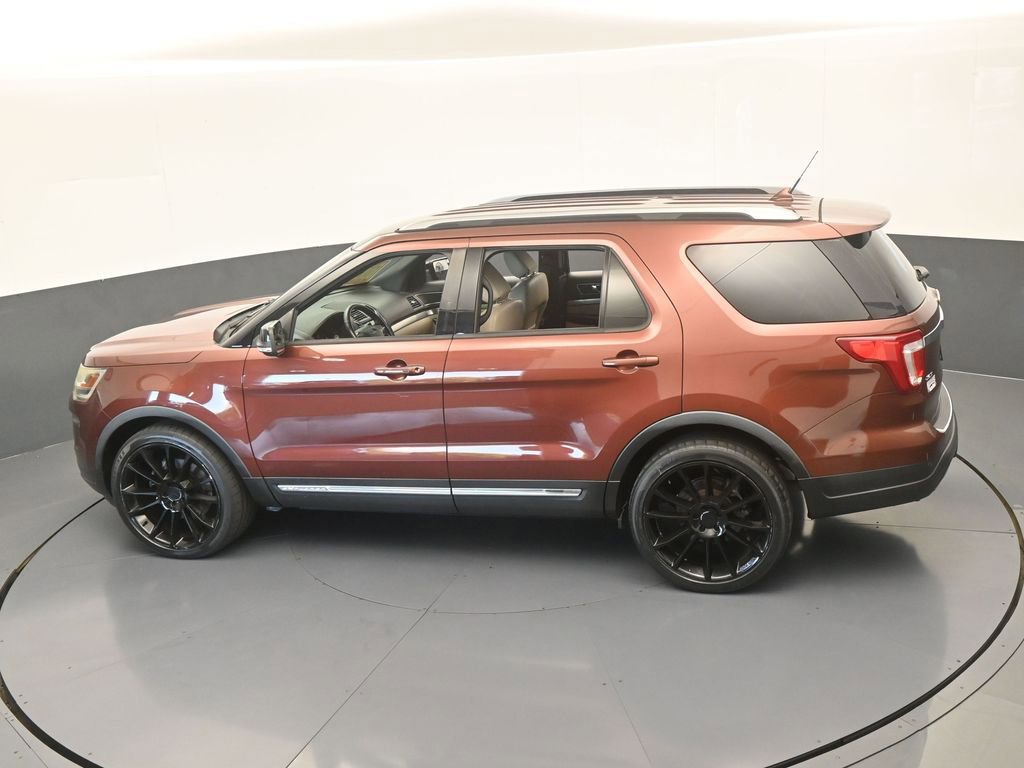 Used 2018 Ford Explorer XLT w/ Equipment Group 202A FWD image 46