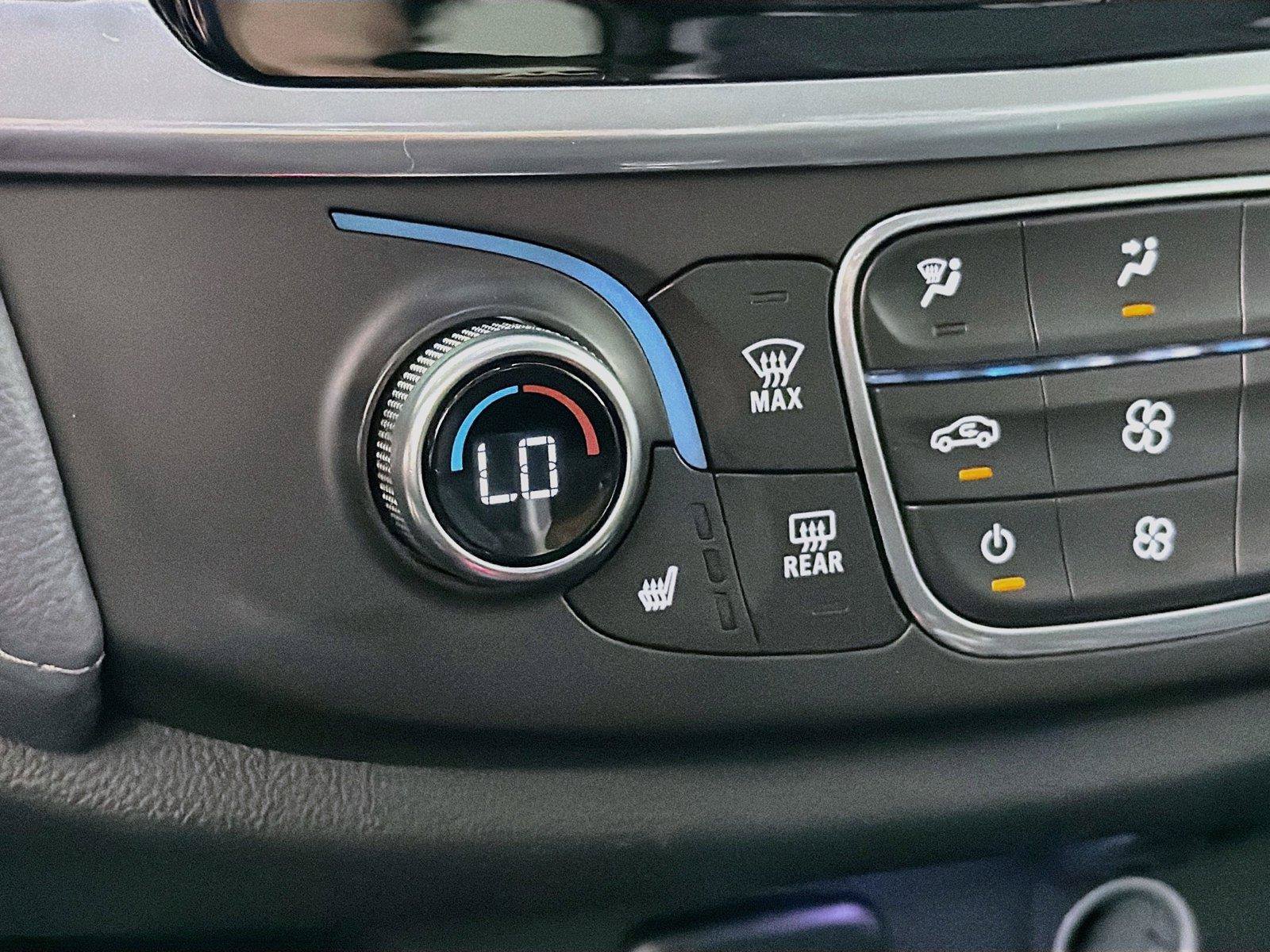 Used 2019 Chevrolet Traverse LT w/ LT Premium Package AWD/4WD image 24