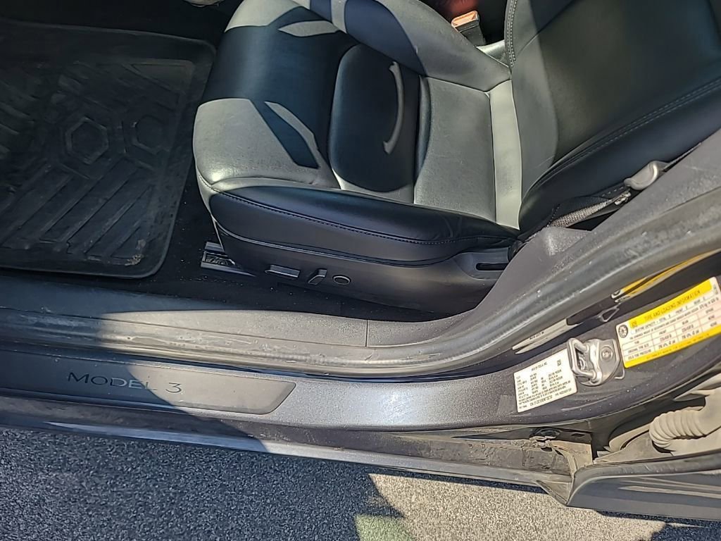 Used 2022 Tesla Model 3 Long Range image 10