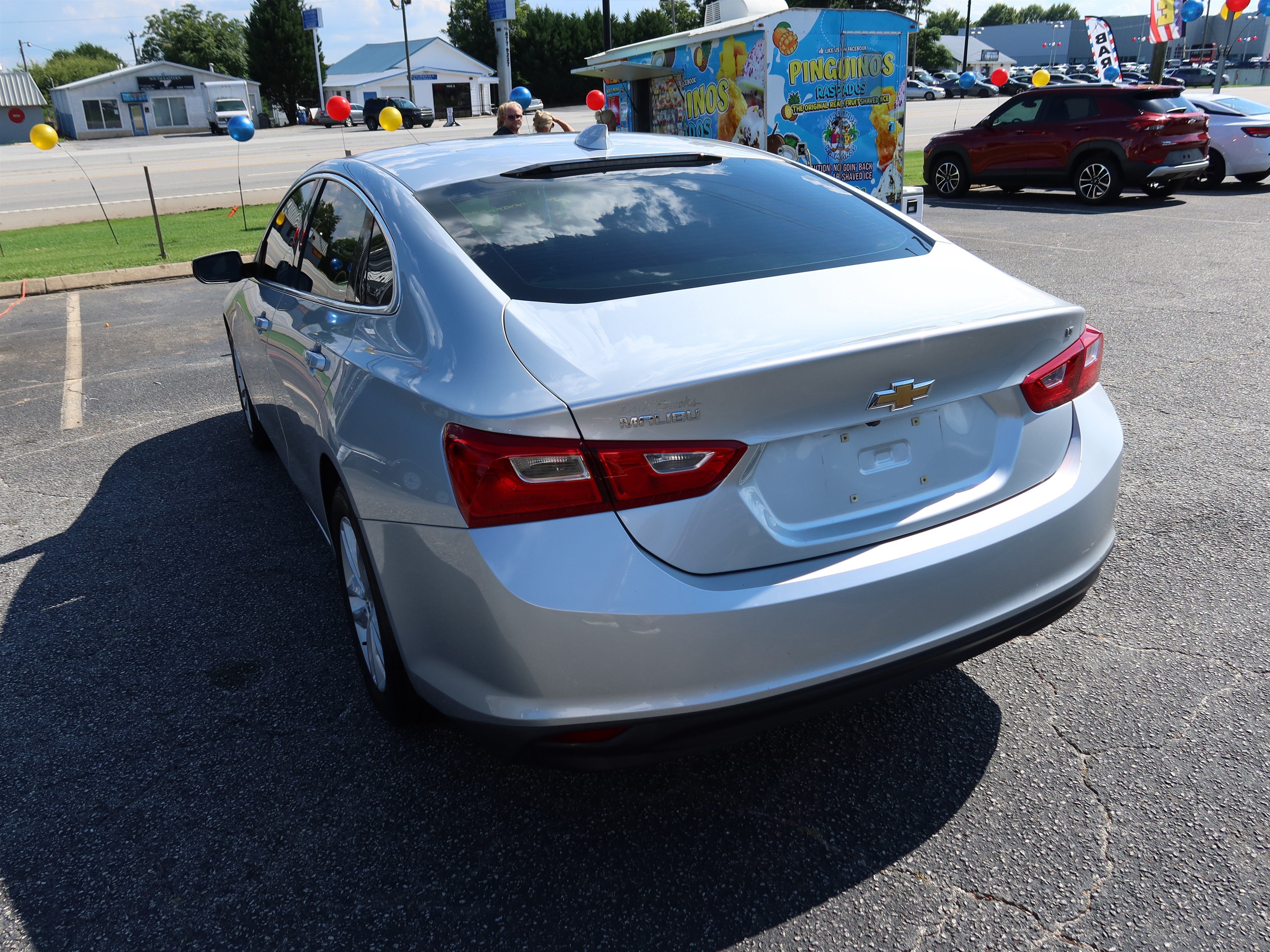 Used 2018 Chevrolet Malibu LT FWD image 6