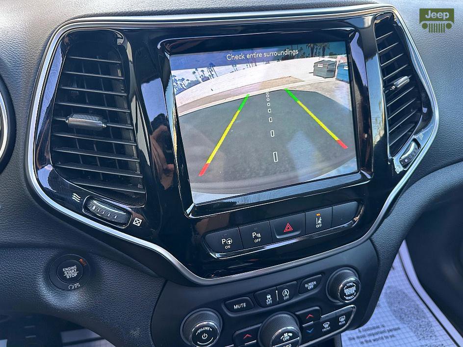 Used 2021 Jeep Cherokee Limited image 18