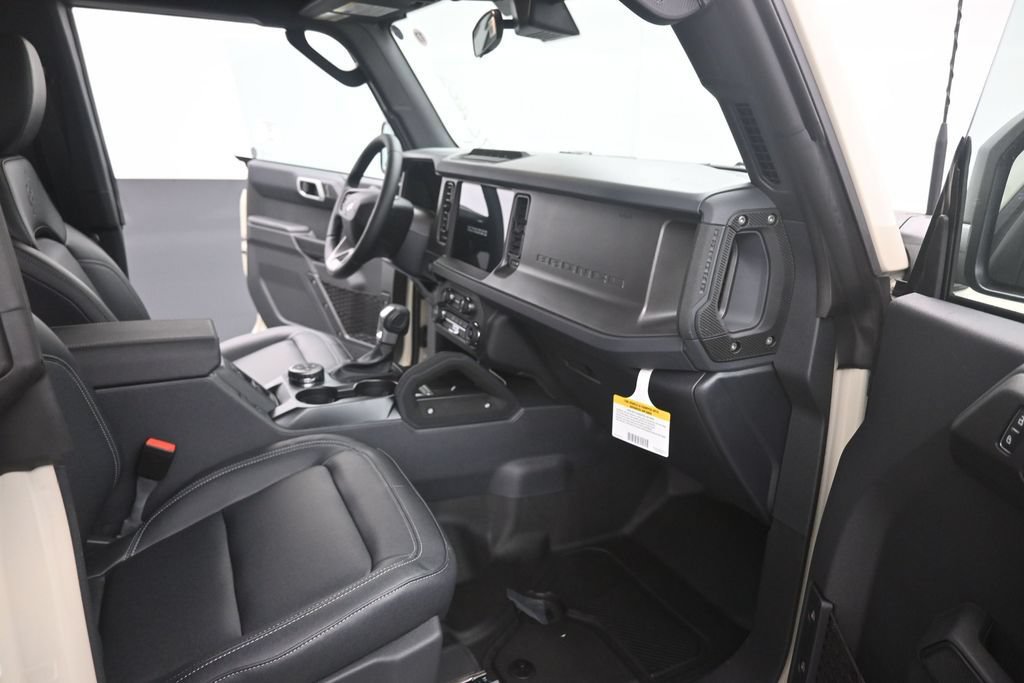 New 2026 Ford Bronco Badlands AWD/4WD image 27
