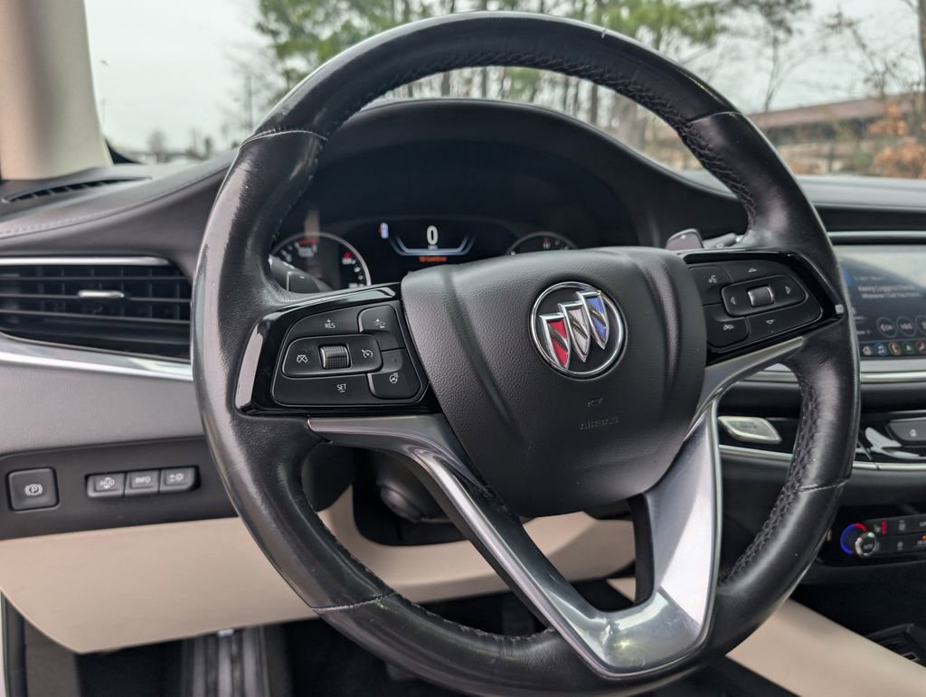 Used 2022 Buick Enclave Avenir w/ Avenir Technology Package image 10