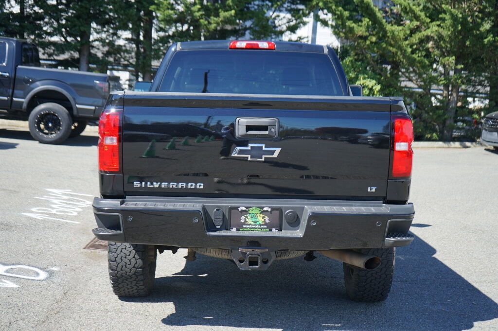 Used 2016 Chevrolet Silverado 2500 LT w/ Midnight Edition image 4