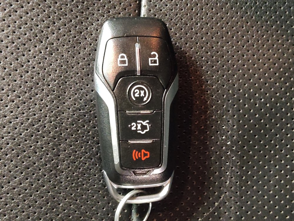 Used 2016 Ford Explorer Sport w/ Equipment Group 401A AWD/4WD image 32