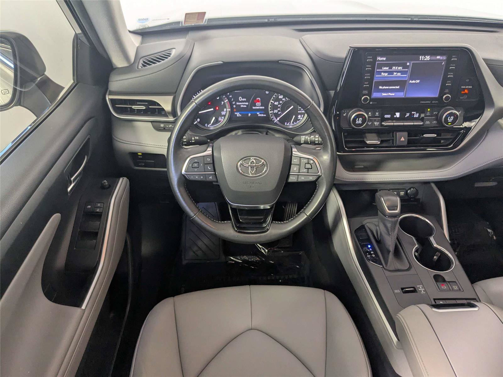 Certified 2020 Toyota Highlander XLE FWD image 41
