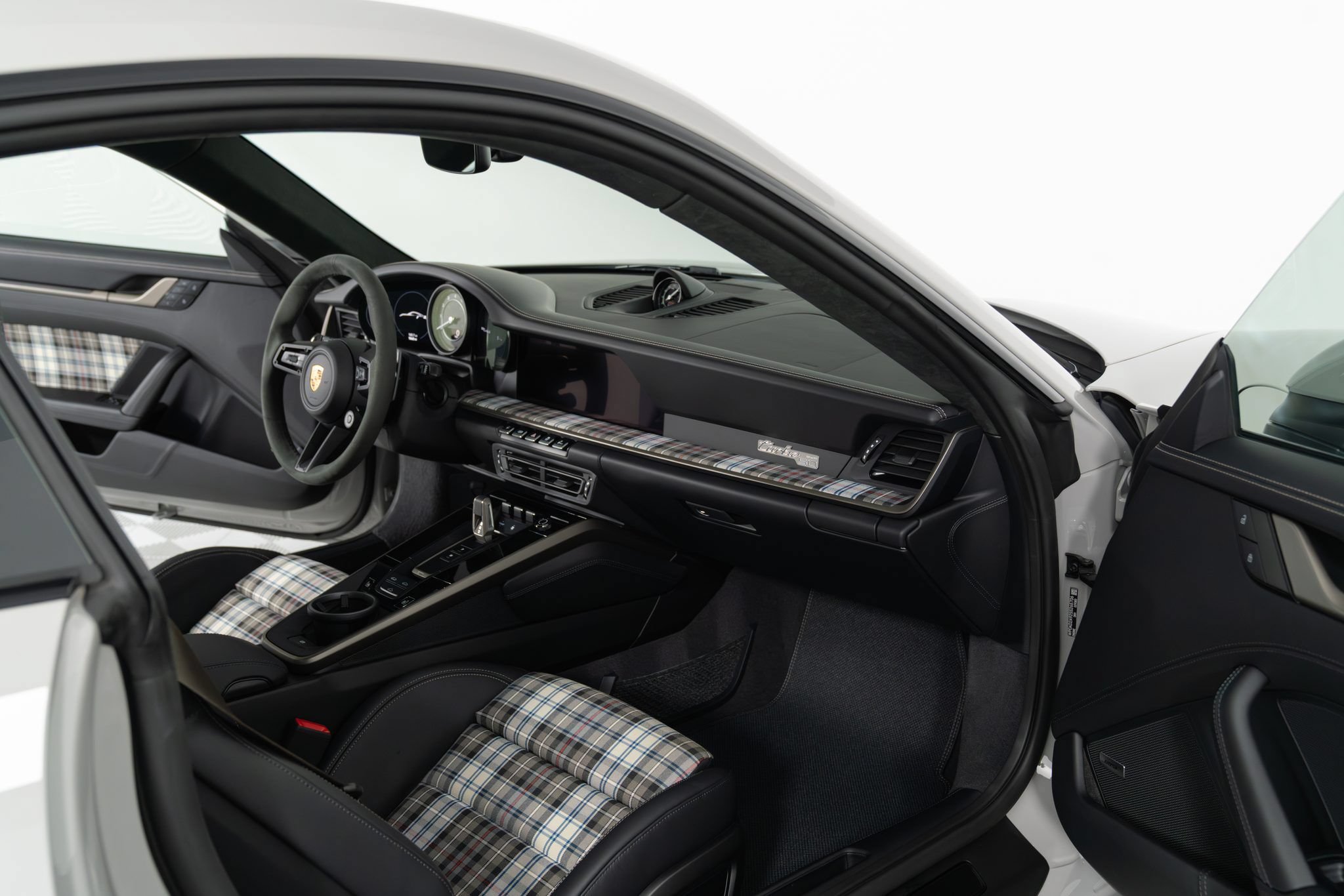 Used 2025 Porsche 911 Turbo S AWD/4WD image 13