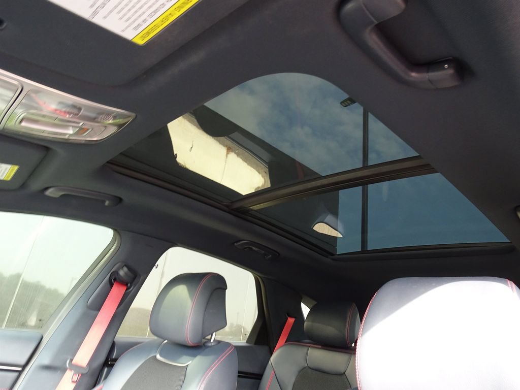 Used 2022 Genesis GV70 3.5T Sport AWD/4WD image 13
