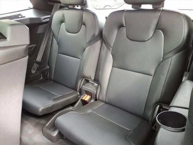 Used 2019 Volvo XC90 T5 Momentum w/ Advanced Package image 12