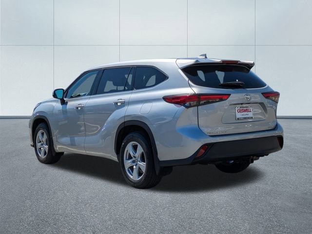 Used 2021 Toyota Highlander LE image 7
