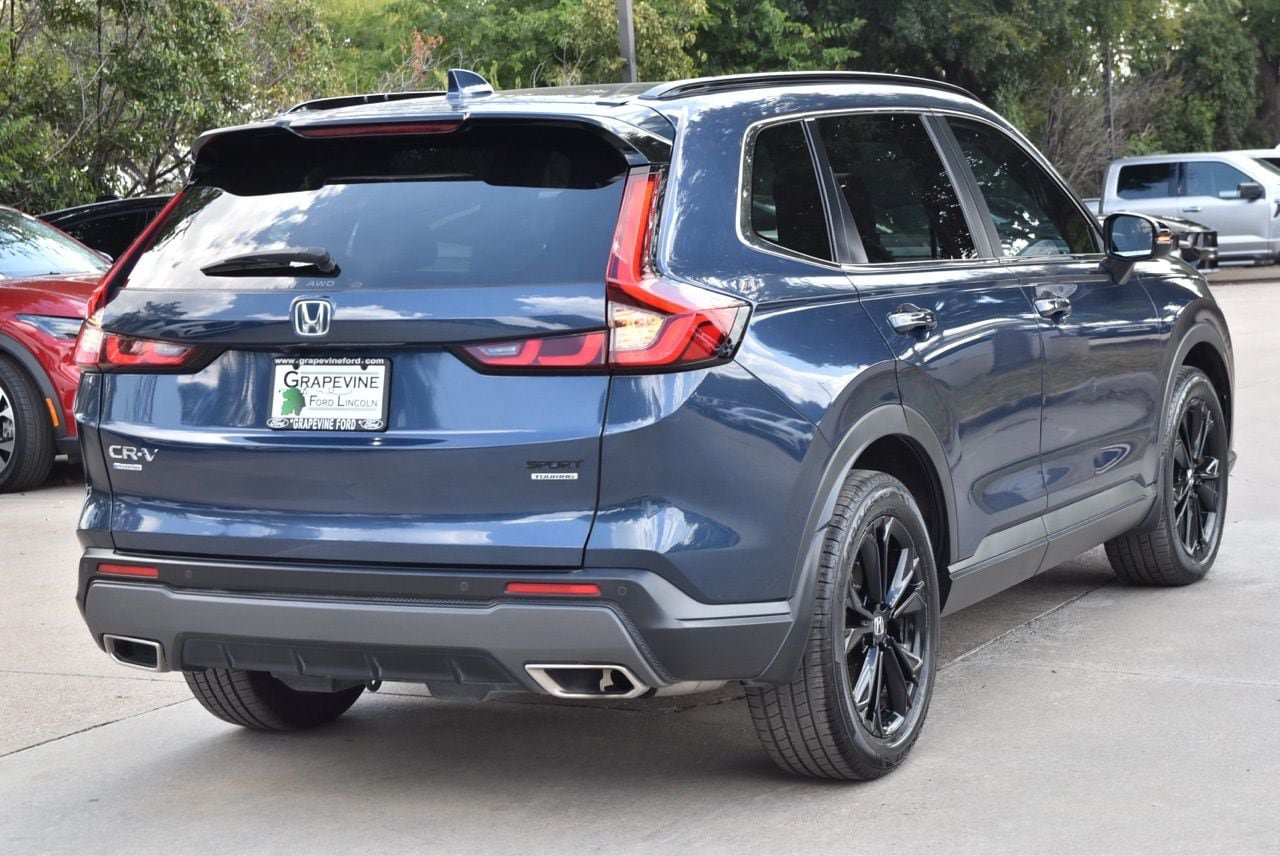 Used 2024 Honda CR-V Sport Touring image 8