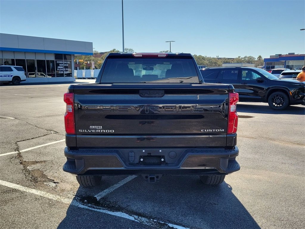 Used 2025 Chevrolet Silverado 1500 Custom image 5