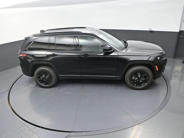 New 2026 Jeep Grand Cherokee Altitude AWD/4WD image 19