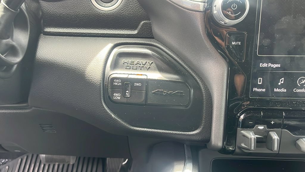 Used 2022 RAM 3500 Laramie AWD/4WD image 16