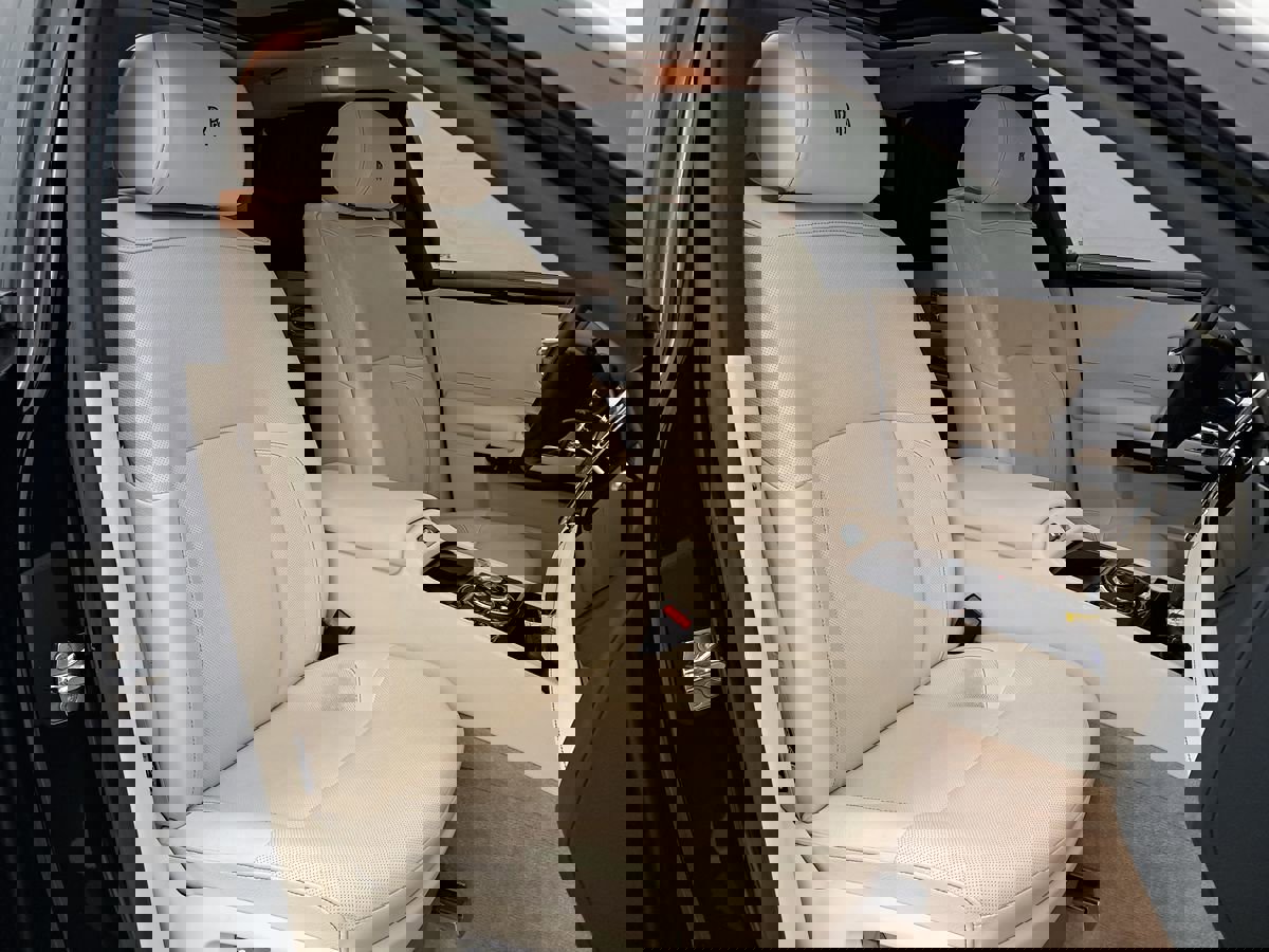 Used 2011 Rolls-Royce Ghost image 41