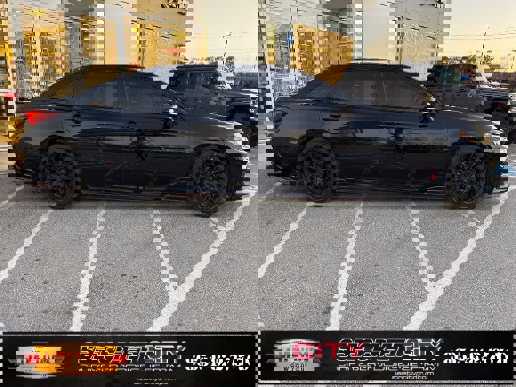 Used 2021 Toyota Avalon TRD image 8