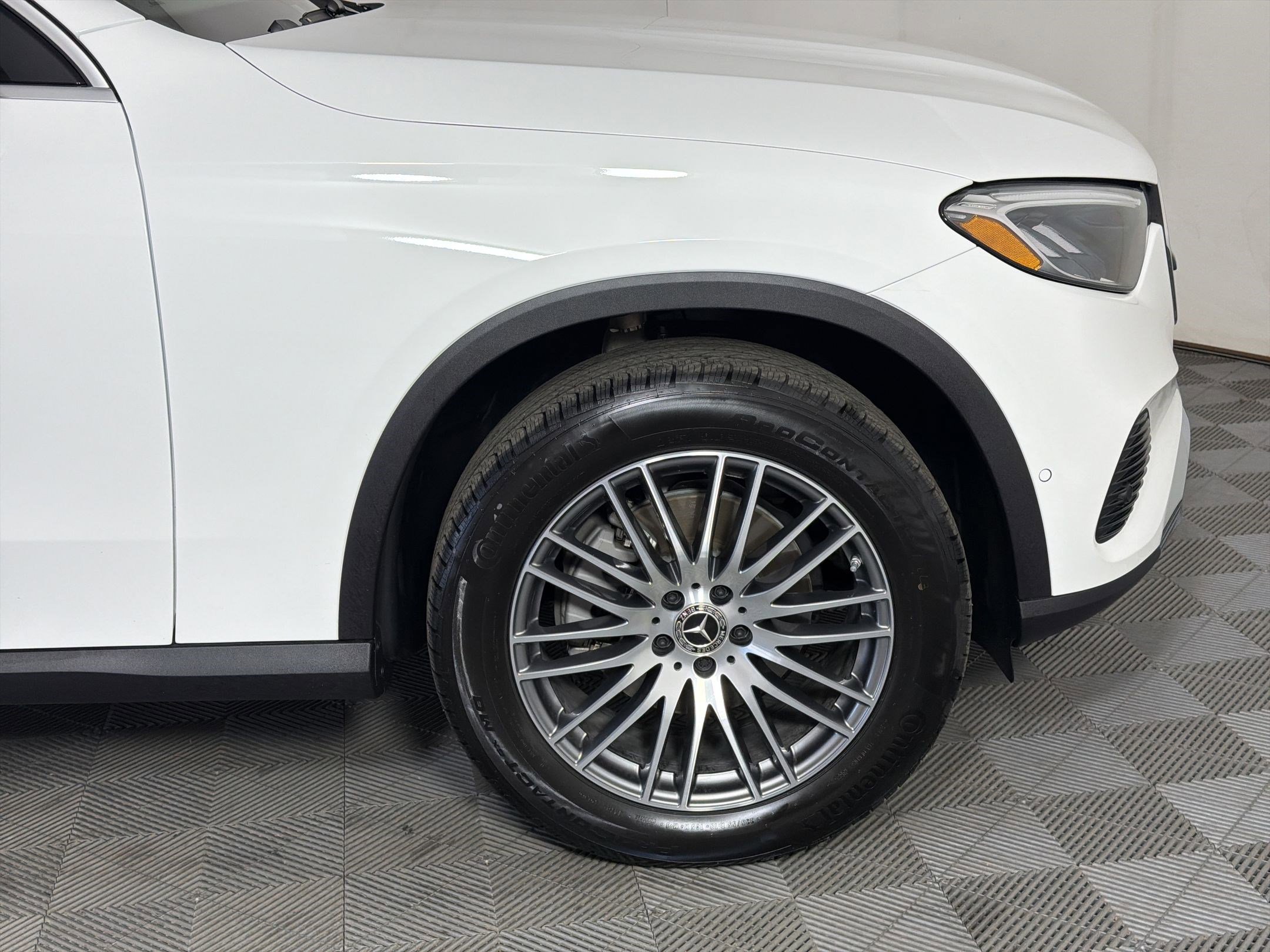 Used 2026 Mercedes-Benz GLC 300 4MATIC image 12