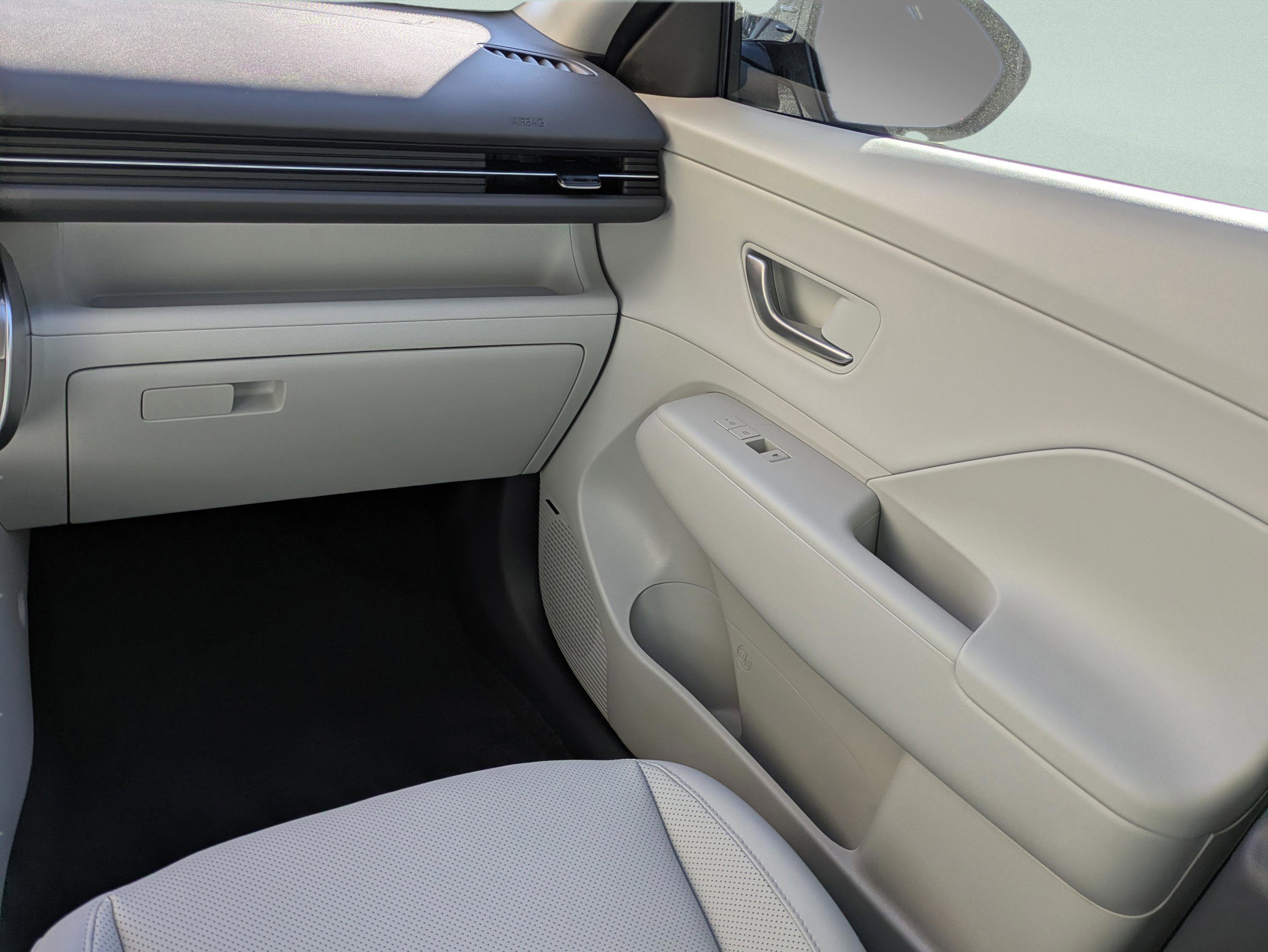 New 2026 Hyundai Kona Limited image 32